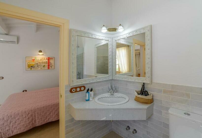 디럭스 룸, Seranova Luxury Hotel Adults Only