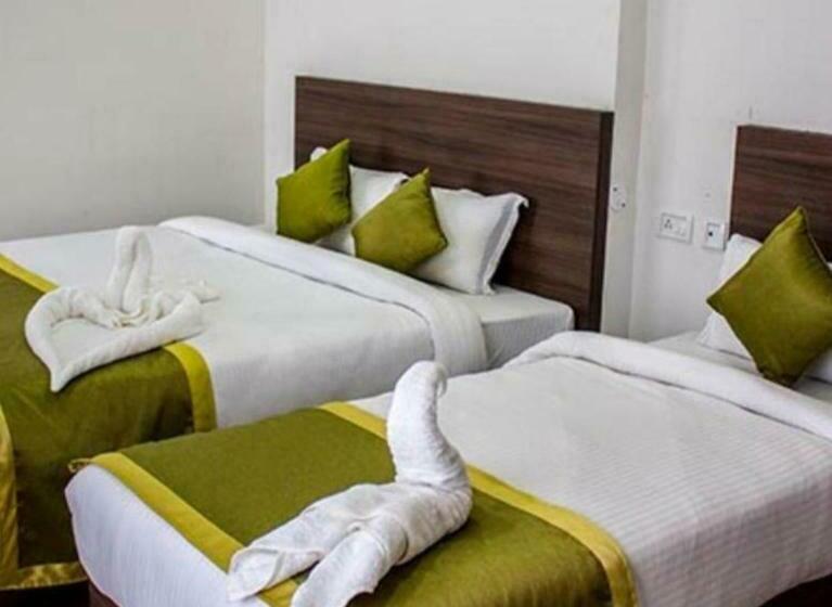 غرفة إدارية ثلاثية, Shivaji Inn Kaziranga