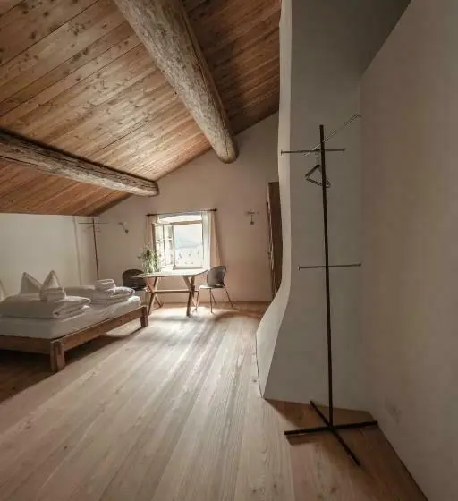 Habitació Estàndard, Weiss Kreuz