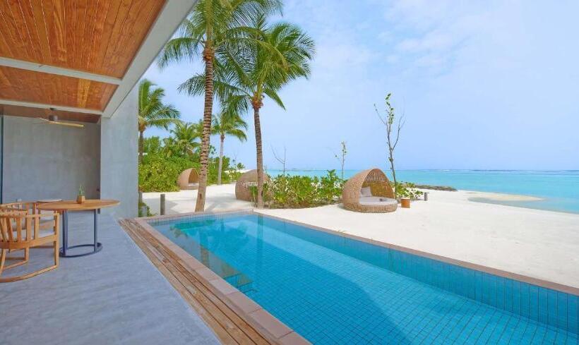 ویلای 4 خوابه, Kuda Villingili Maldives