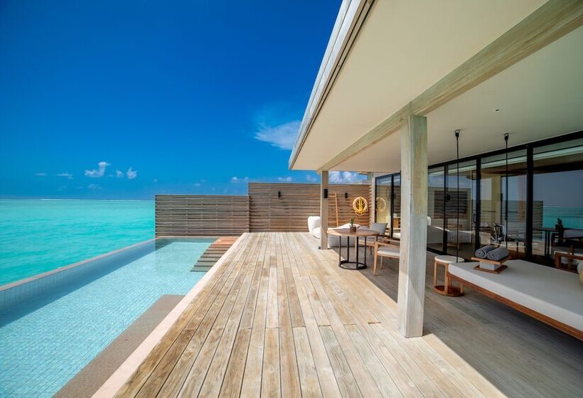 ویلای یک اتاق خوابه با استخر شنا, Kuda Villingili Maldives