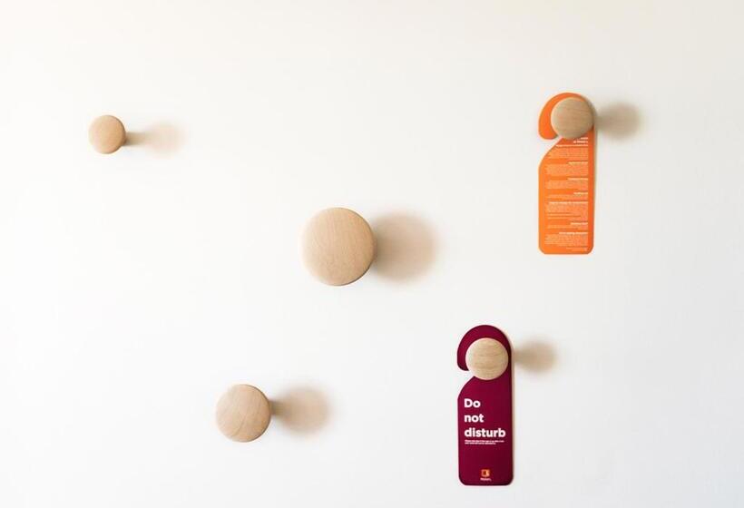 חדר משפחתי, Motel L Lund