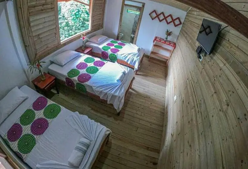 Classic Kolmen Hengen Huone, Cabaña Villa Sofi