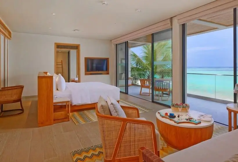 ویلای 4 خوابه, Kuda Villingili Maldives