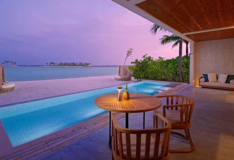 ویلای 4 خوابه, Kuda Villingili Maldives