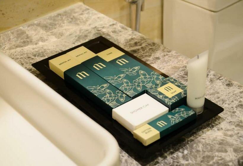 Номер Стандарт Вид на Горы, The Manohara Hotel Yogyakarta