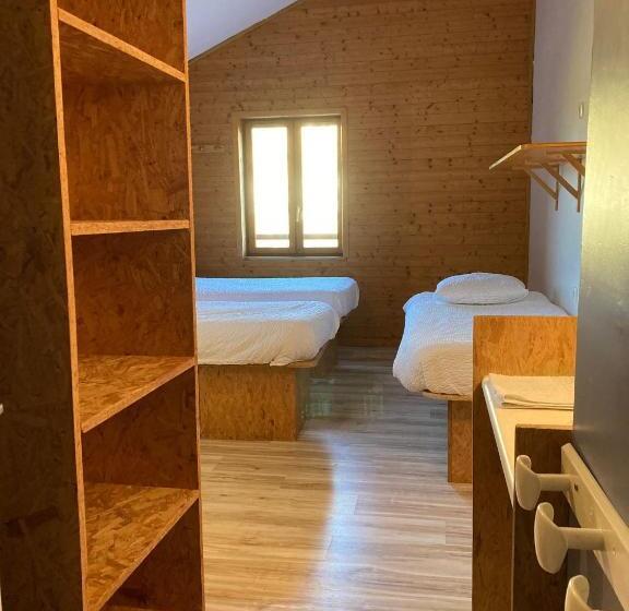 Номер Стандарт Трехместный, Auberge De Jeunesse Hi La Clusaz