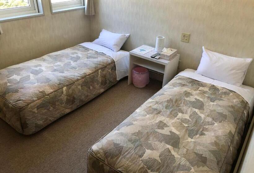 غرفة قياسية ثلاثية, 白樺湖ペンションロック