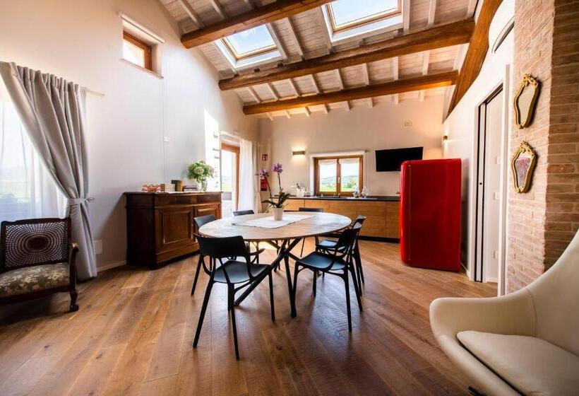 Люкс с Балконом, Magari Estates Boutique