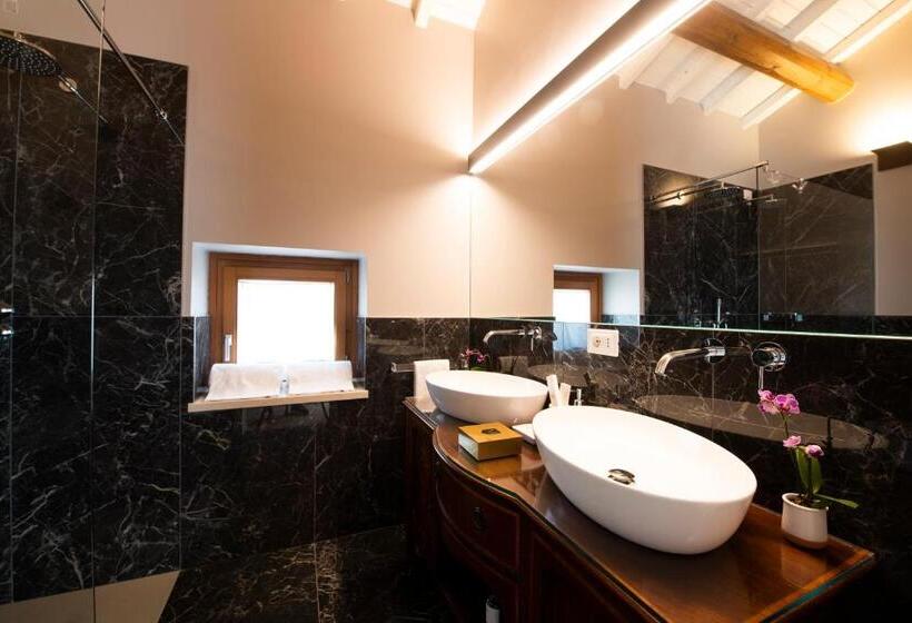 Люкс с Балконом, Magari Estates Boutique