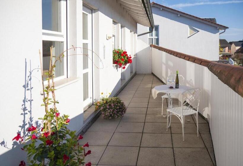 스탠다드 룸, Lindner's Apartment