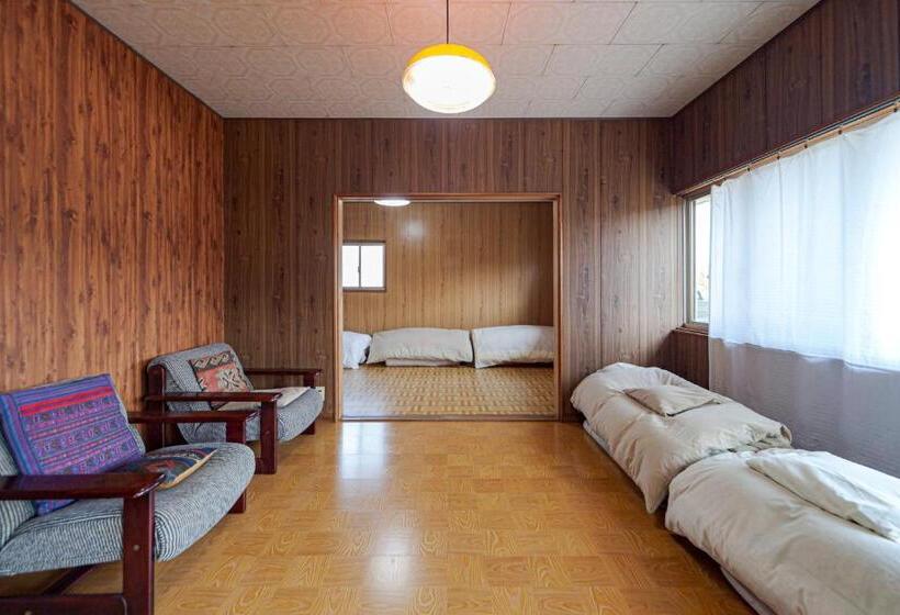 패밀리 룸 공용 욕실, ゲストハウス メグルヤ 中山道柏原宿