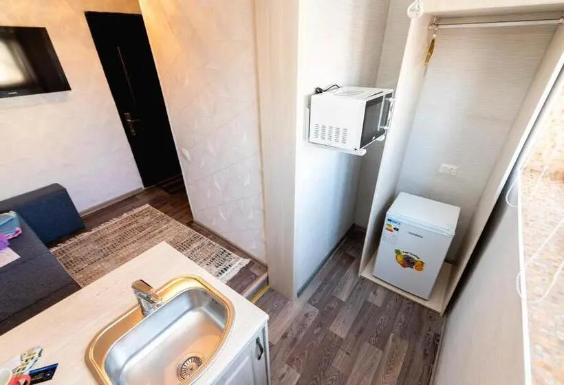 استودیوی استاندارد, Yourhouse микрорайон жетысу 2, дом 66