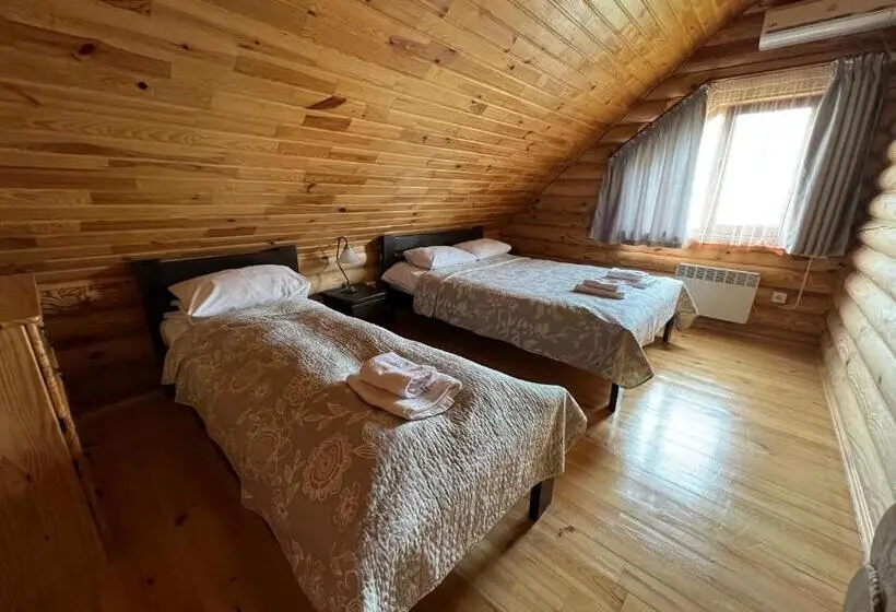 ３ベッドルームハウス, боброва хата
