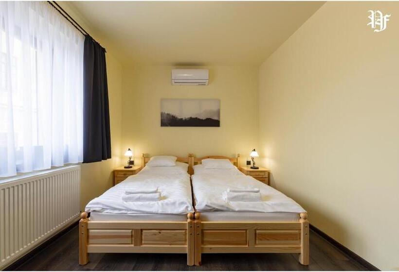 Номер Superior, Pásztó Fogadó