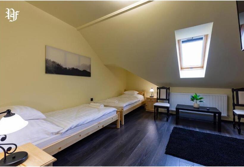 Номер Стандарт, Pásztó Fogadó