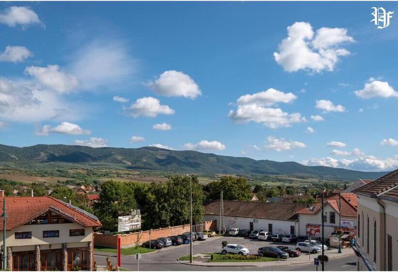 Family Suite, Pásztó Fogadó