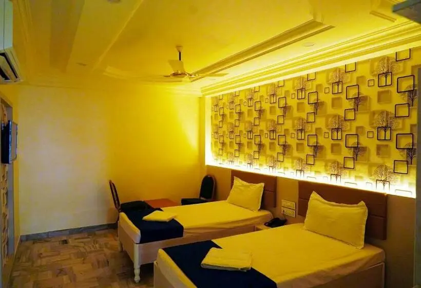 Deluxe-huone, Swagath Grand Miryalaguda
