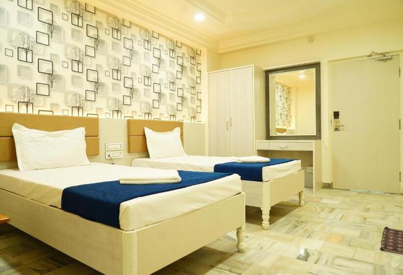 Номер Deluxe, Swagath Grand Miryalaguda