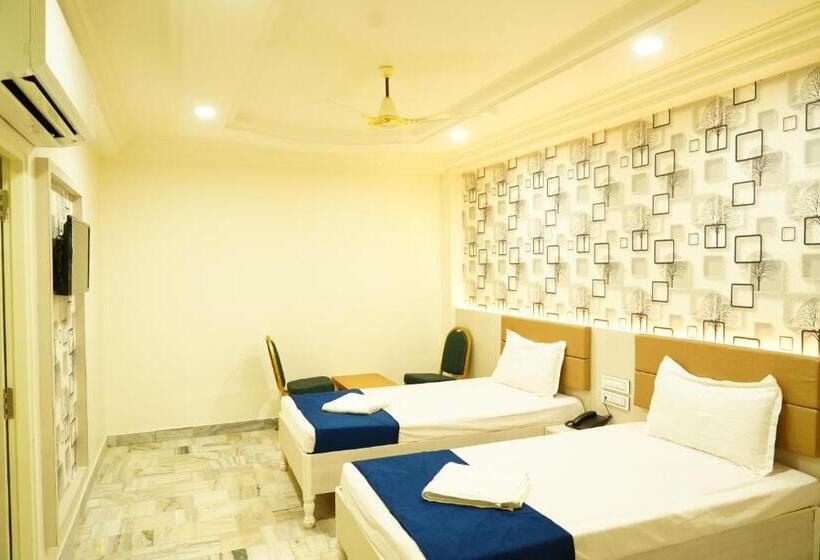 Номер Deluxe, Swagath Grand Miryalaguda