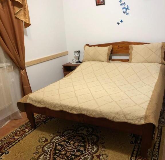 StandaardKamer, біля комори