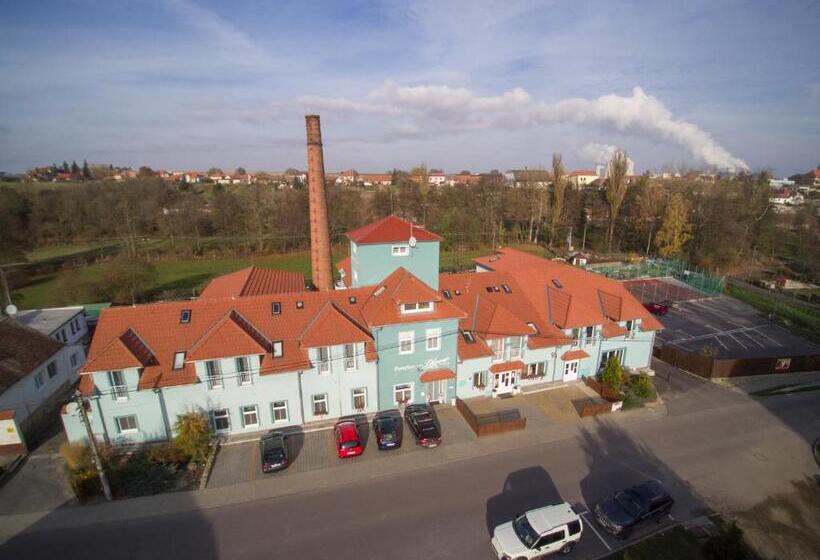 غرفة قياسية ثلاثية, Penzion Lihovar