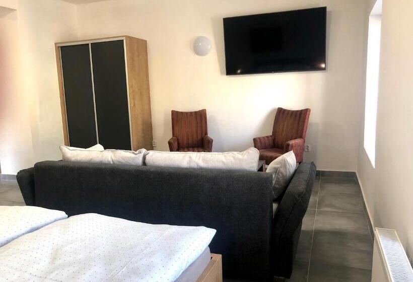 스위트, Penzion Sloup