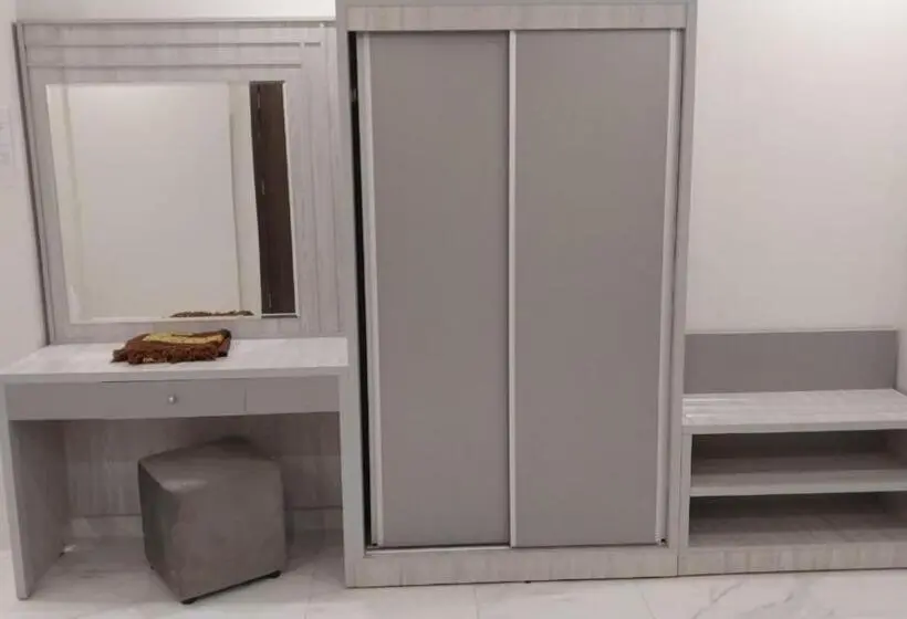 استودیوی استاندارد, بيست تريب فالنسيا