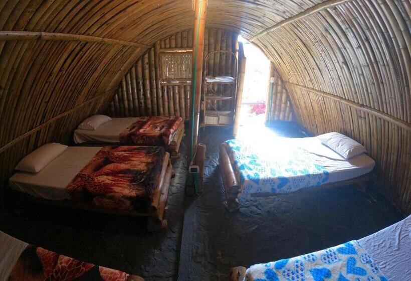 חדר משפחתי, Termales El Escondite