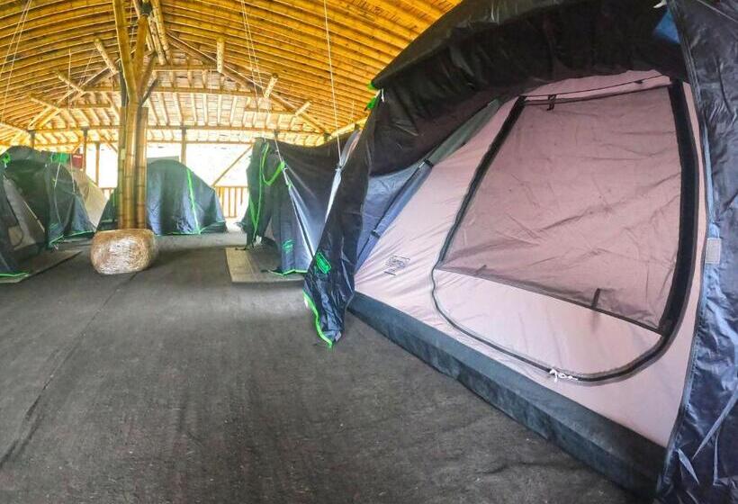 Standard Tent, Termales El Escondite