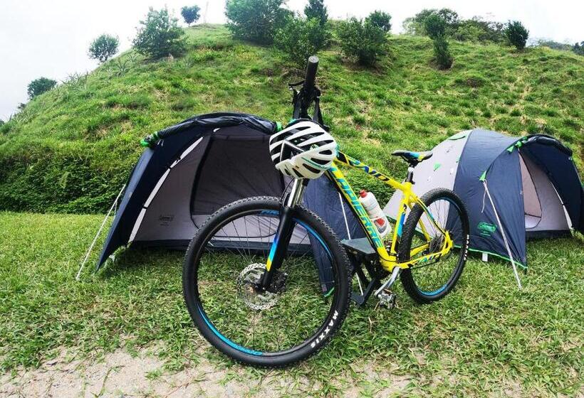 Standard Tent, Termales El Escondite