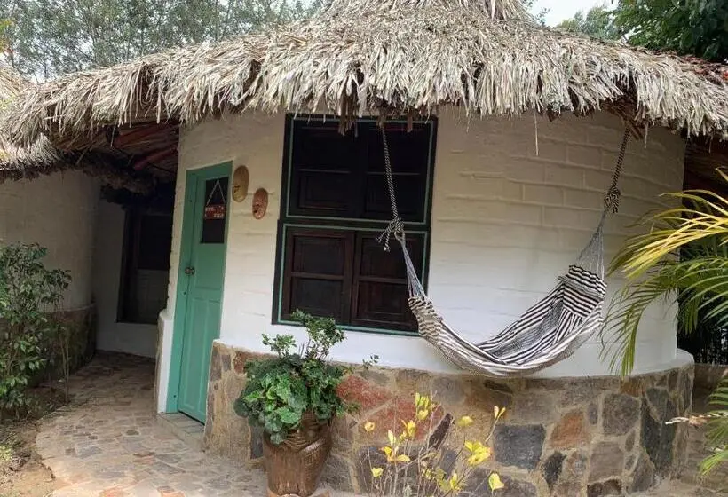 ガーデンビューのスタンダードバンガロー, Campestre Mirador Calopala