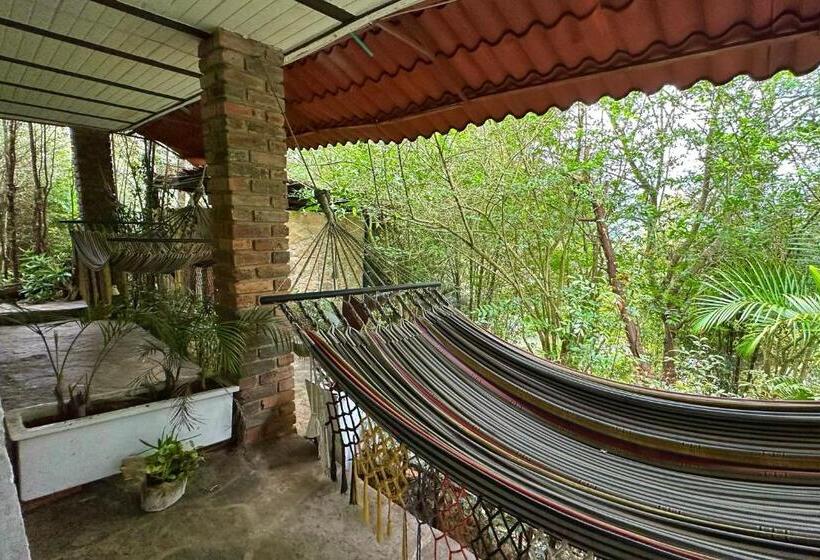 غرفة عائلية, Campestre Mirador Calopala