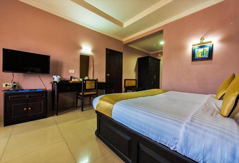 غرفة قياسية, Kallada Regency