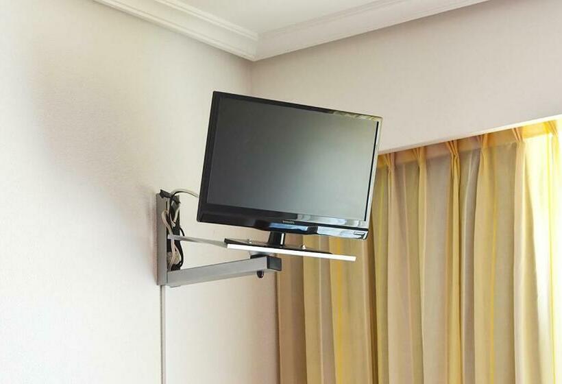 标准单人间, Os Caracoles