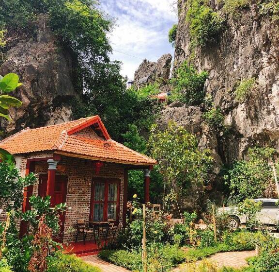 اتاق استاندارد با چشمانداز کوهستان, Ruby Homestay