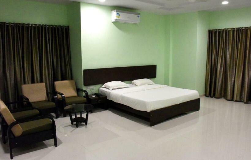 Quarto Deluxe, Varenya Inn