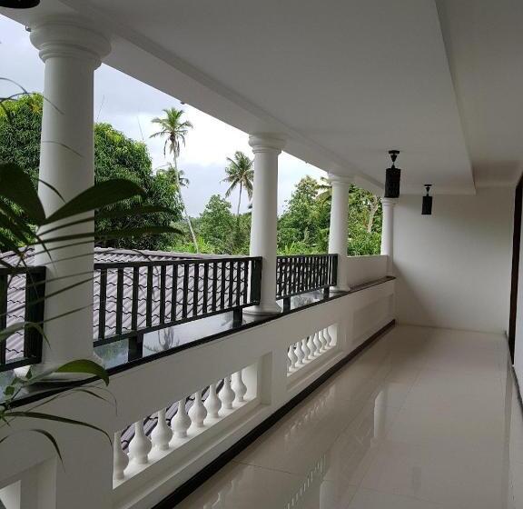 חדר סטנדרט עם מרפסת, Nsk Anamthara Resort Private Limited