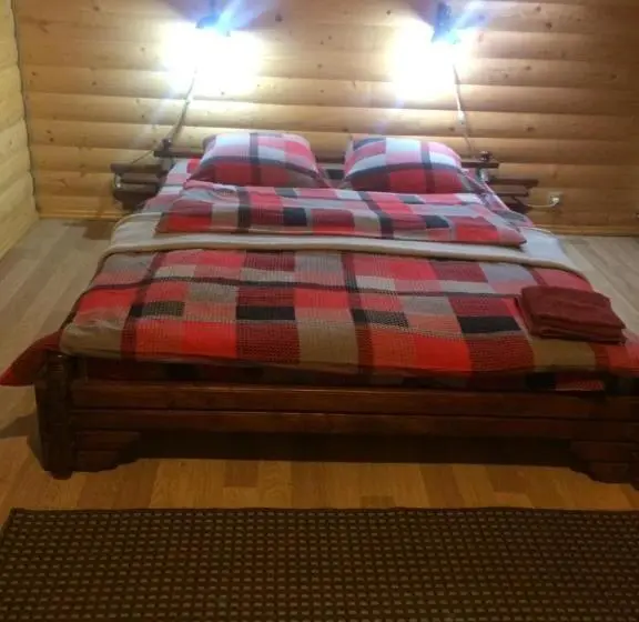 デラックスルーム, три берези