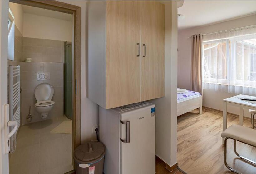 스탠다드 룸 가든 전망, Berunka