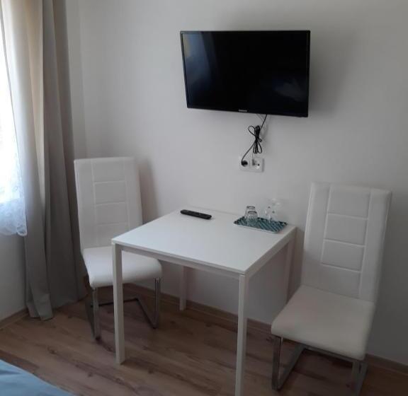 스탠다드 룸 가든 전망, Berunka