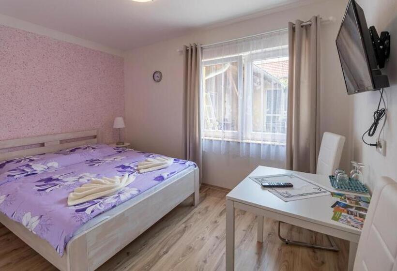 스탠다드 룸 가든 전망, Berunka