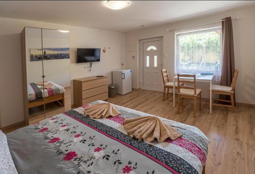 스탠다드 테라스 룸, Berunka