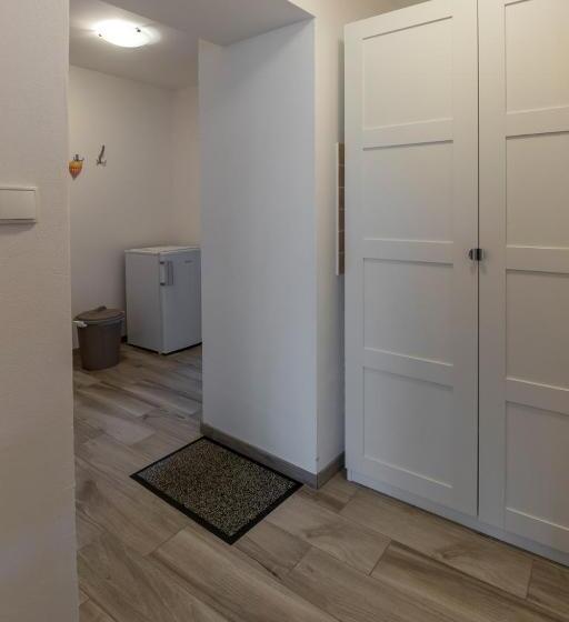 스탠다드 테라스 룸, Berunka