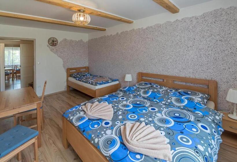 침실 2개 스위트, Berunka