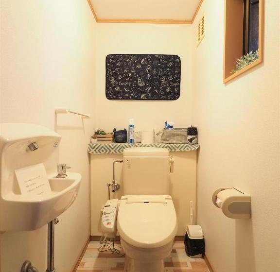 이코노미 룸, 四国旅行のhub拠点 古民家ゲストハウス Heso Camp