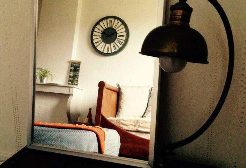 Номер Стандарт, Maison Les Greniers