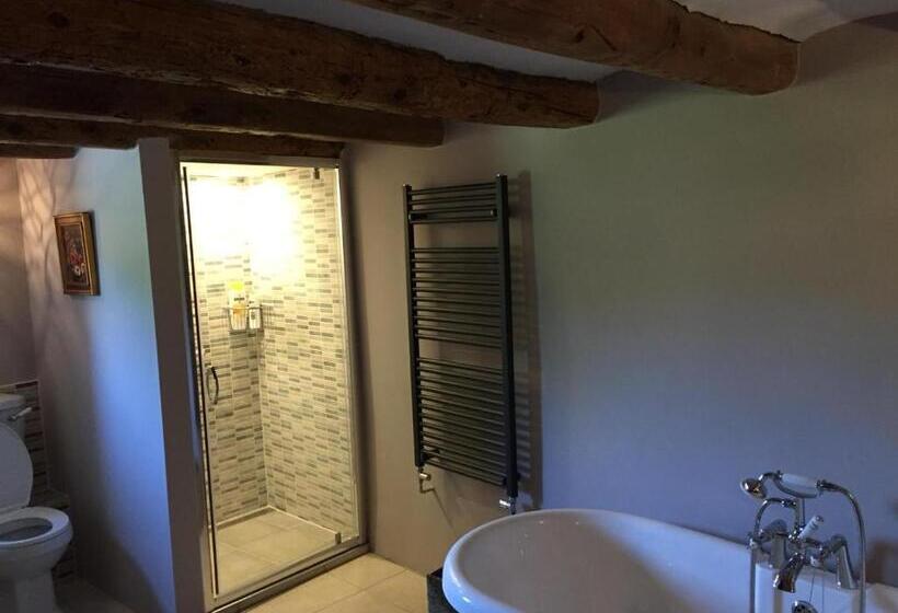 غرفة عائلية, Casa Lascorz