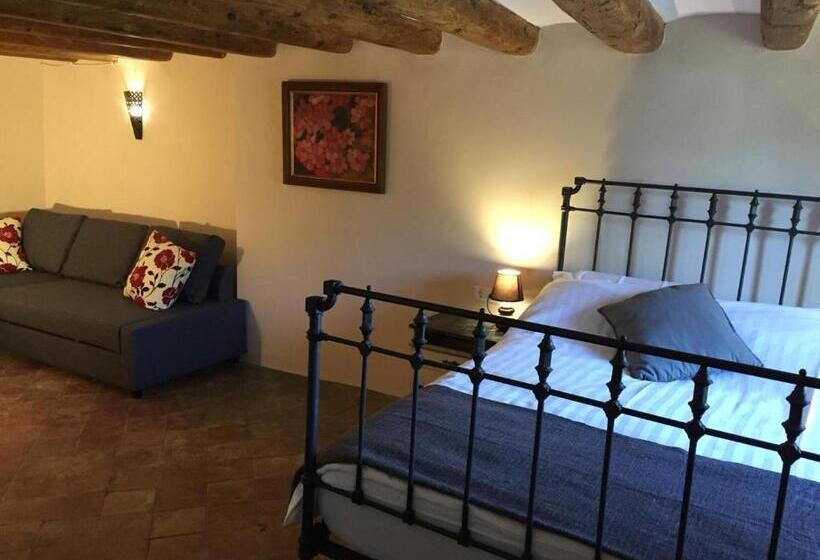 غرفة عائلية, Casa Lascorz