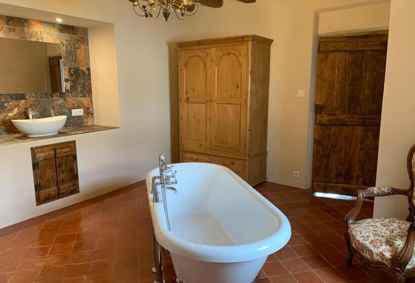 جناح عائلي, Casa Lascorz